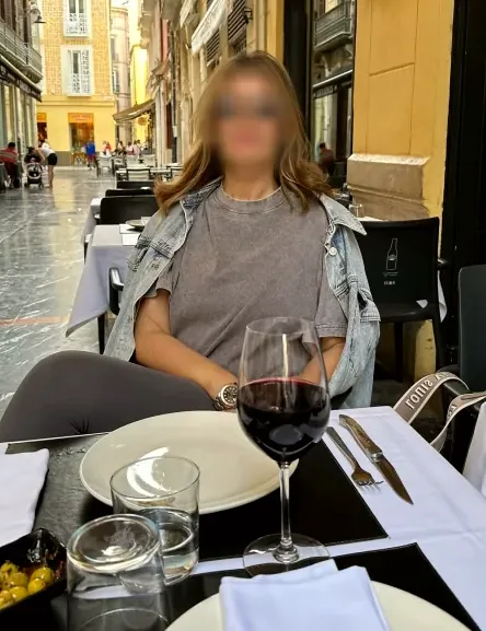 Anne, 35