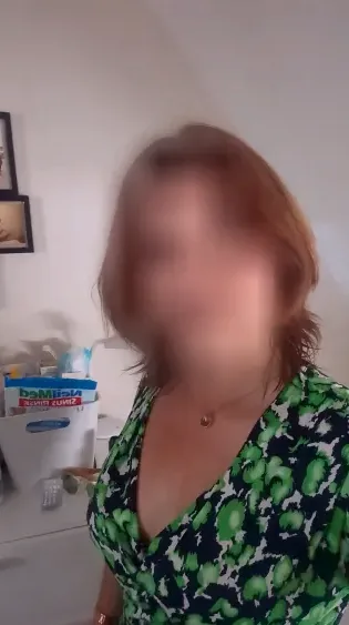 Ilse, 33