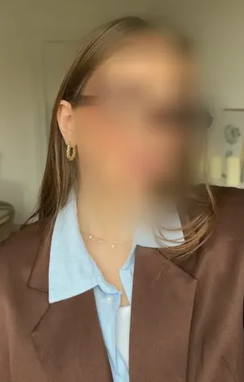 Sara, 32