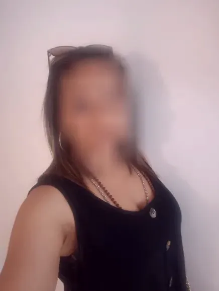 Soukaina, 38
