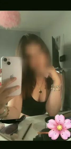 Wendy, 20